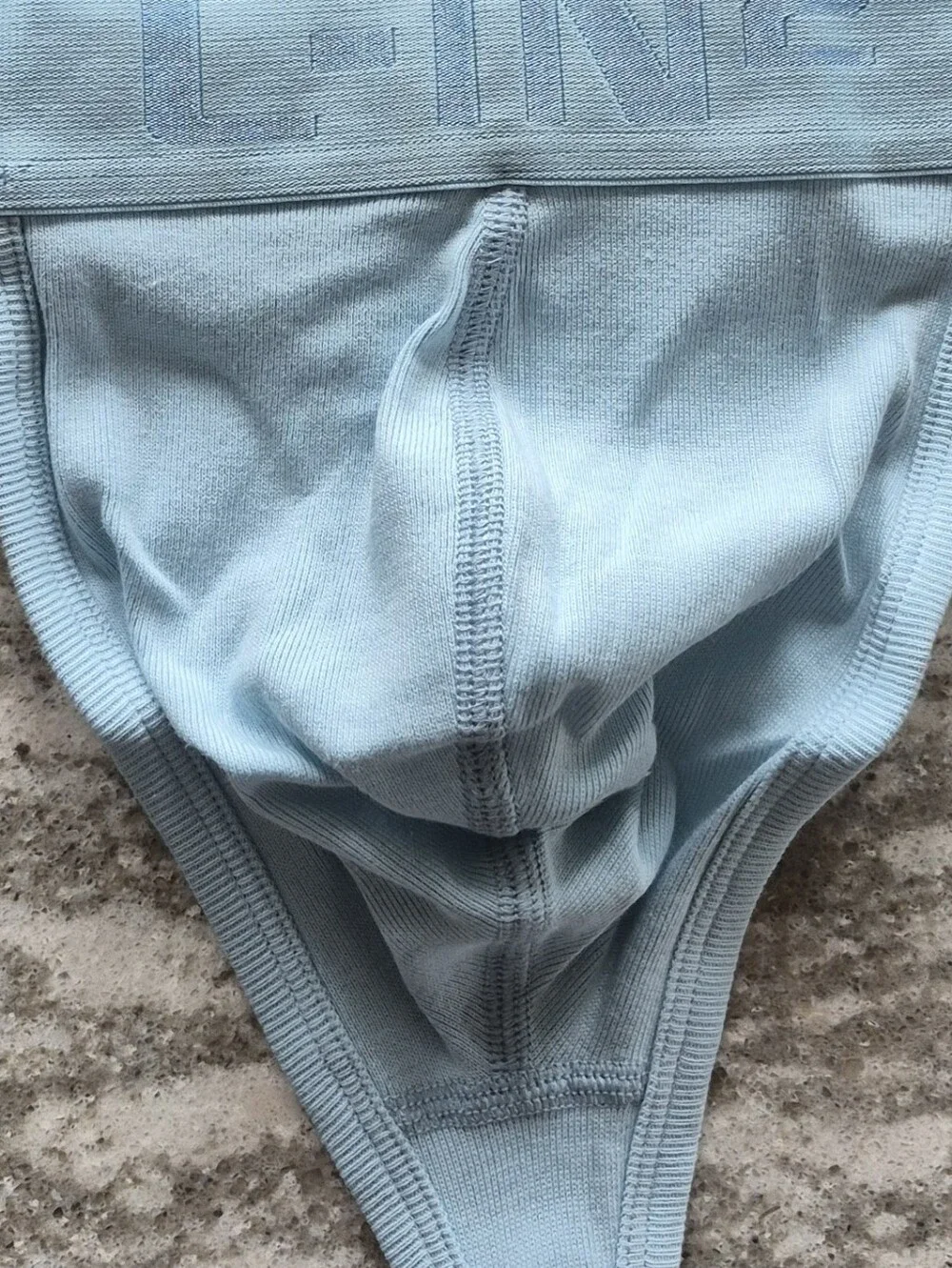 C-IN2 Men's Core Classic Thong New Size Large